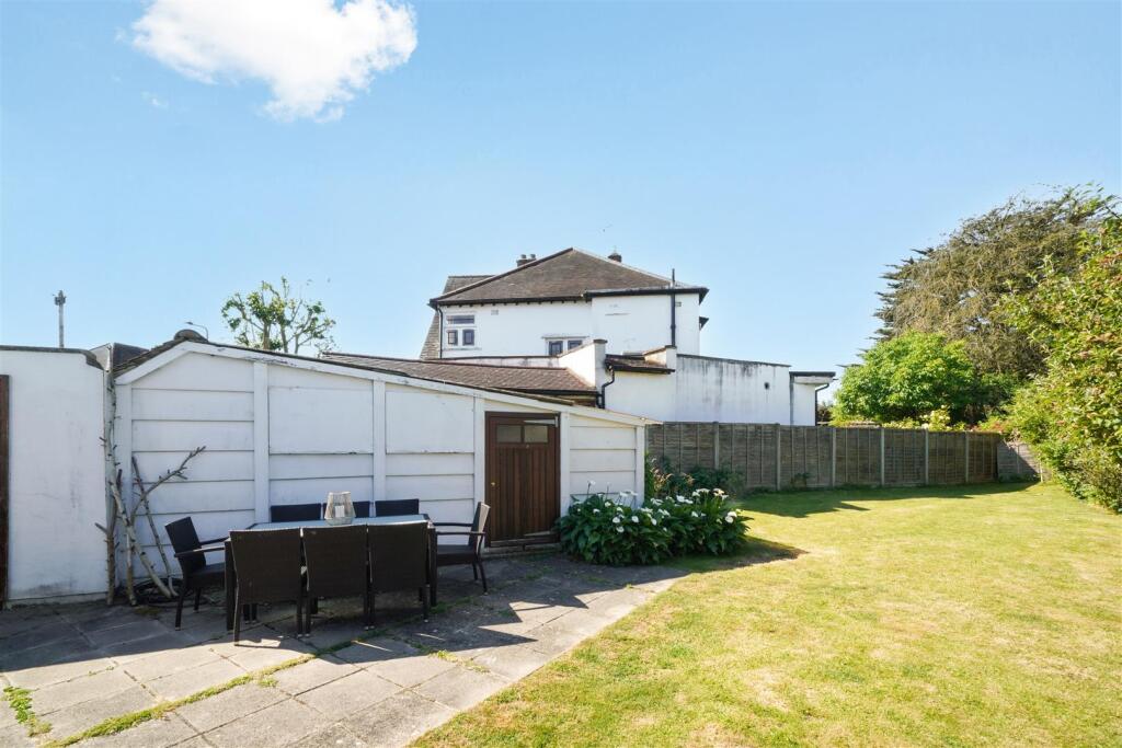 39 Audrey Gardens - 0r9AZVGjtjrTsRfaZJcW.jpg