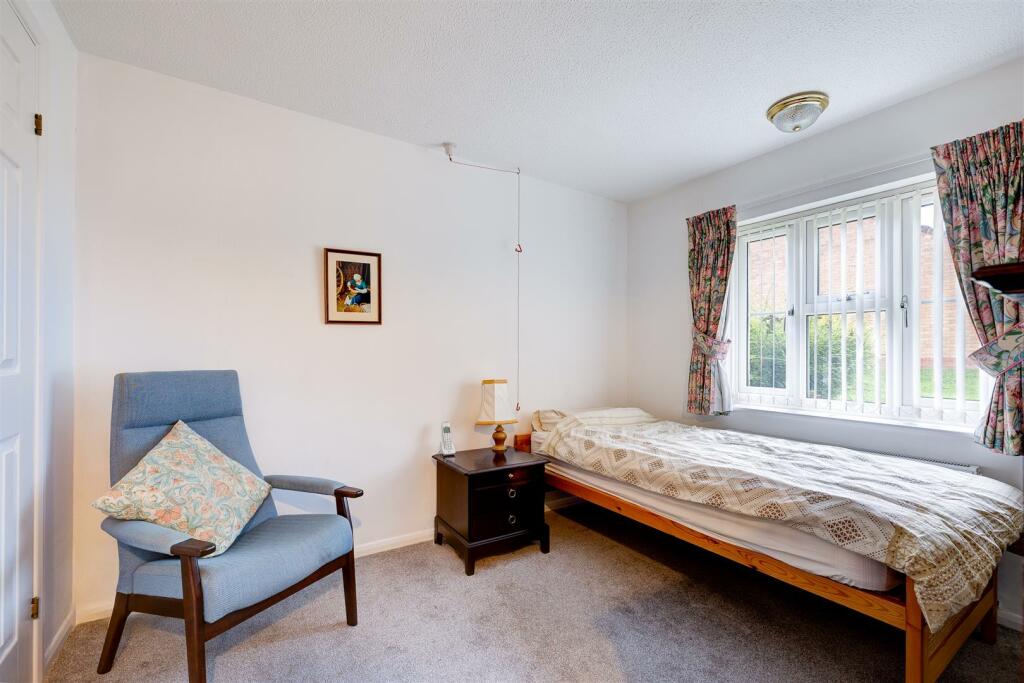 7 Kenilworth Drive, Ashby