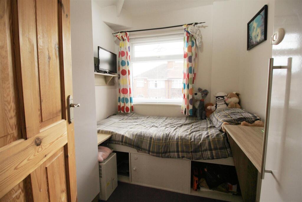 Bedroom 3.jpg
