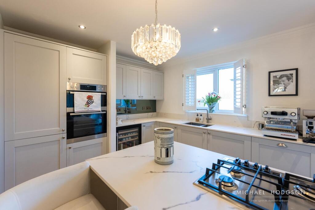 60 Leighfield-15.jpg