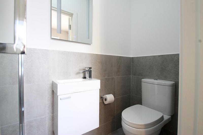 ensuite wc