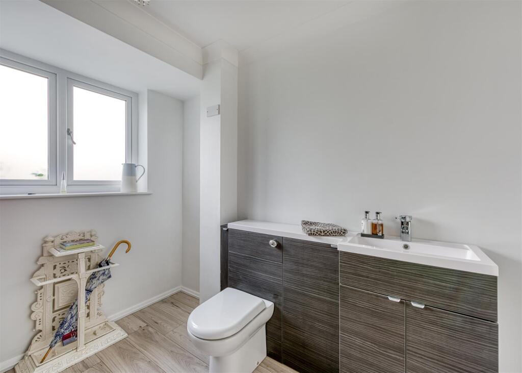 Oaklands Farm-cloaks.jpg