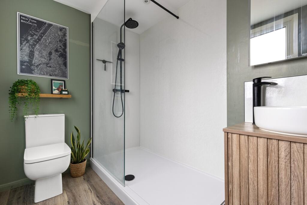 First Floor Bathroom