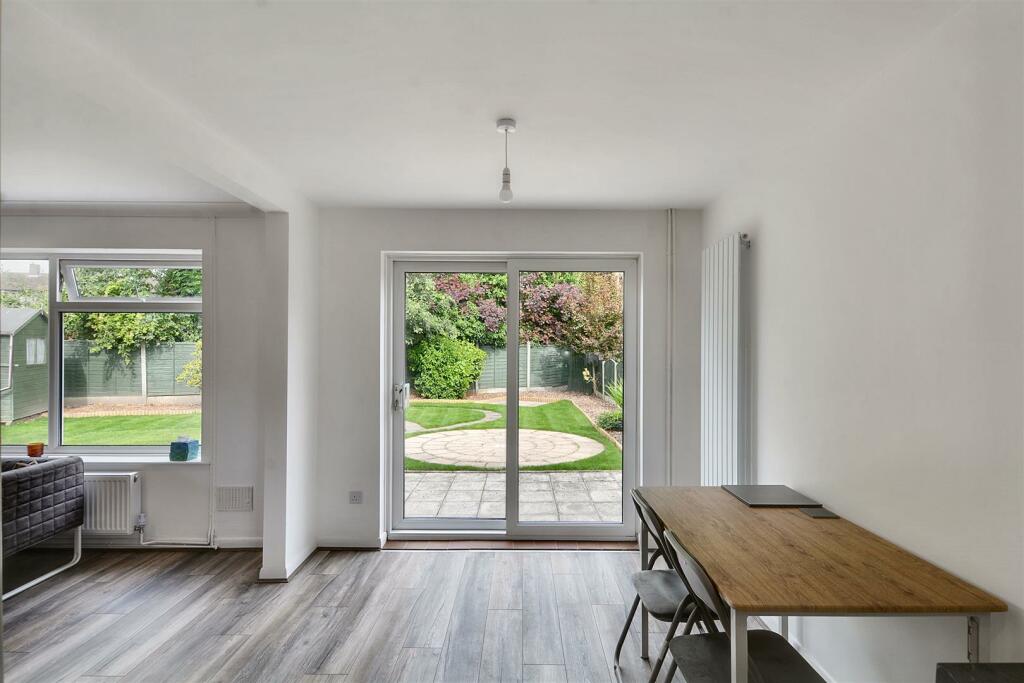 DSC_5870kitchen diner lounge.jpeg