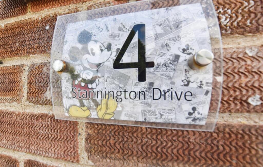 892bf839-sign.JPG