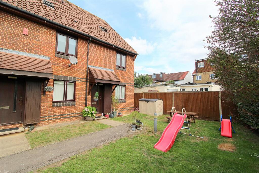 communal grounds.JPG