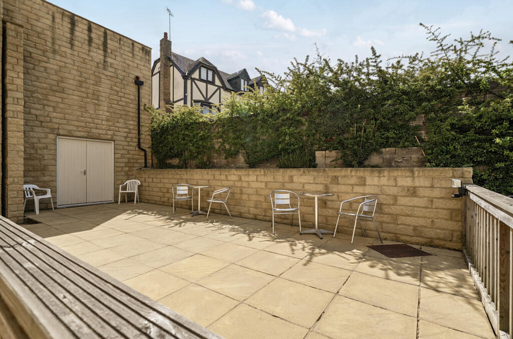 1334496-17-6895dc...