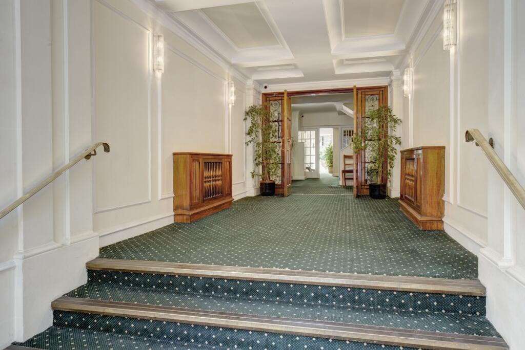 12a pelham court ...