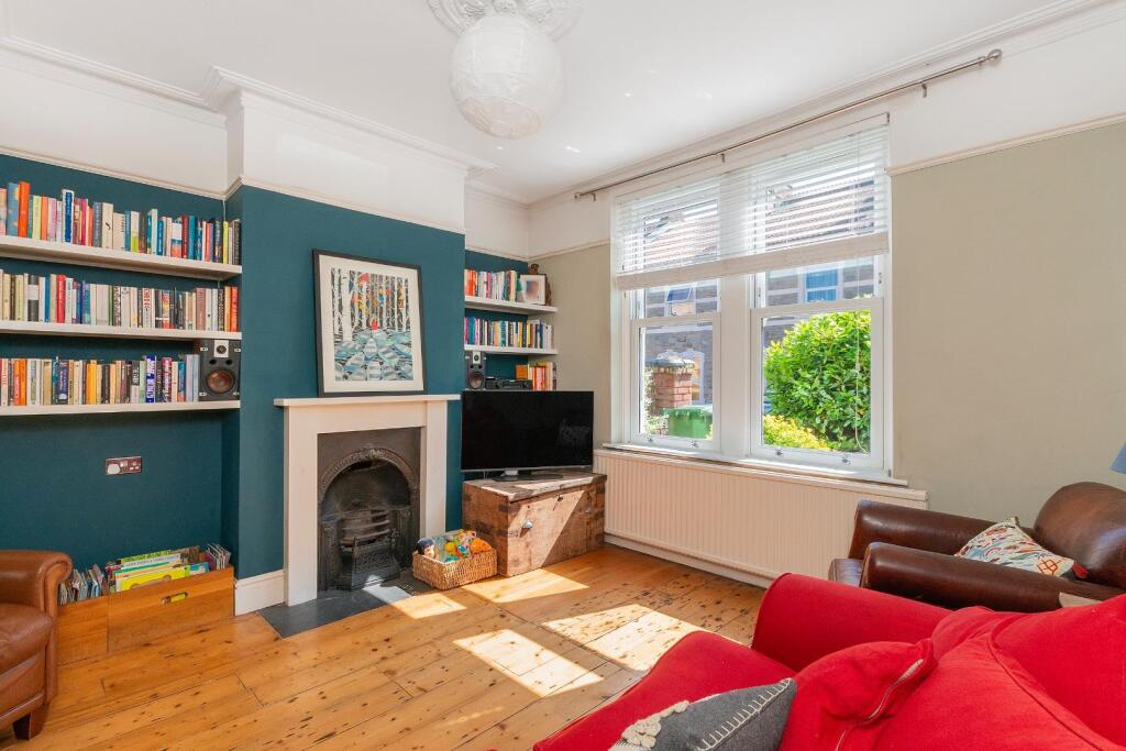 2O1RSG - Living Room B.jpg