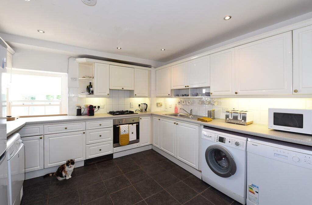 15 Bedford St. BA...