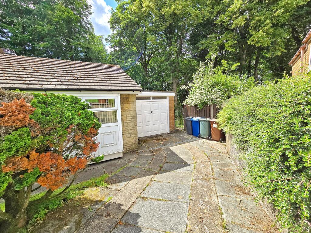 Garage &amp; Driveway