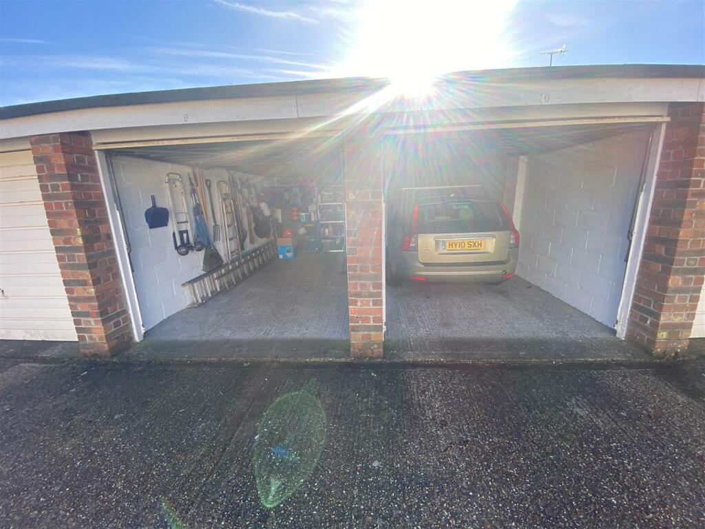 Garages.jpg