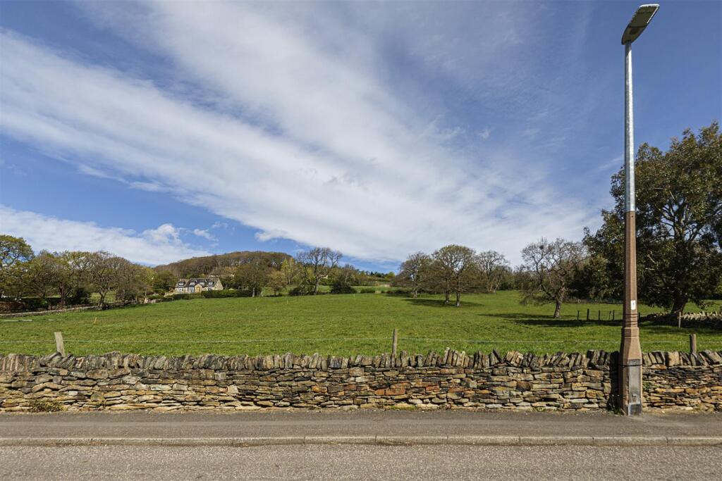 Bramleys Estate Agents - Lumb Lane - Almondbury (1