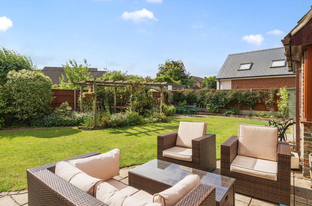 1302534-13-683977...