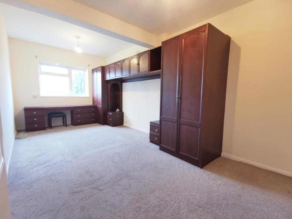 Bedroom One (2)