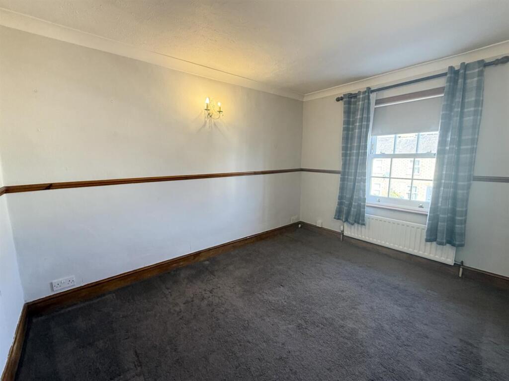 Bedroom.jpg