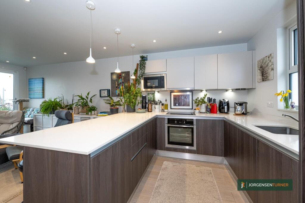 Kitchen side view .jpg