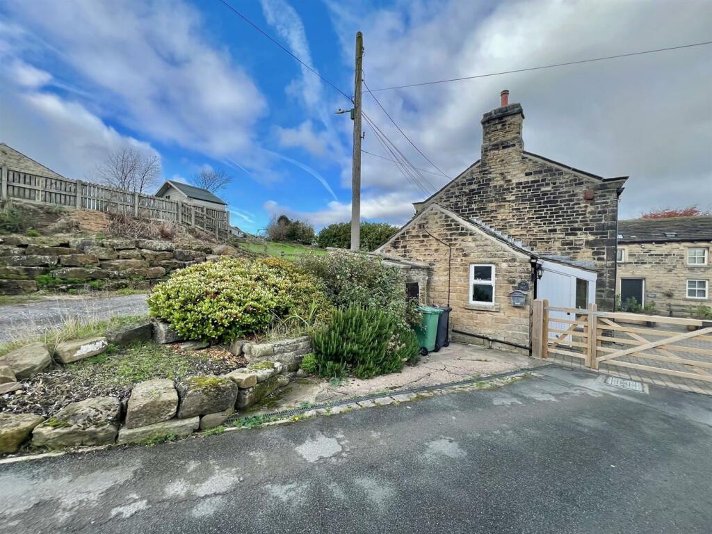 Bramleys Estate Agents - Manor Road - Farnley Tyas