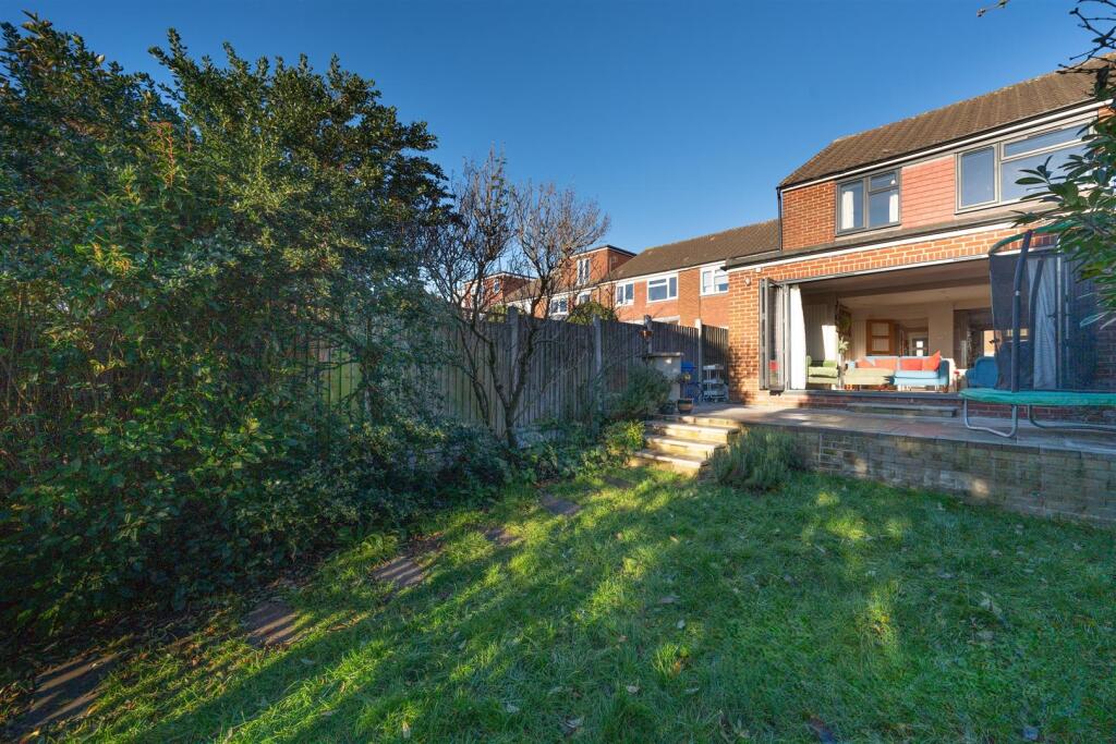 45 Arabia Close_0034.jpg