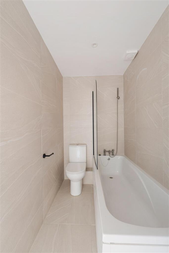 Green Pond Close, E17