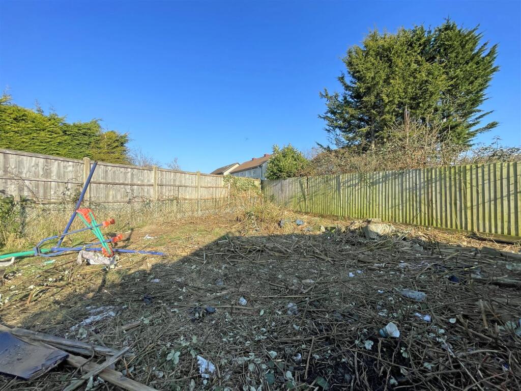 7 - Building Plot for Auction, Lockleaze.JPG