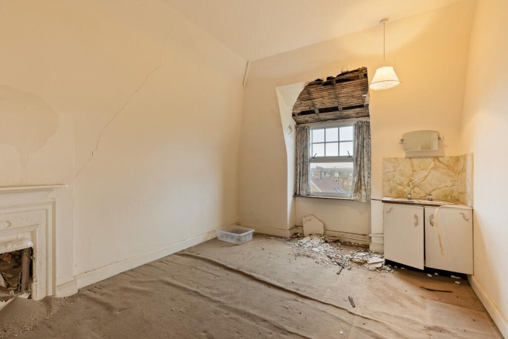 21  Large  T202510141745.jpg