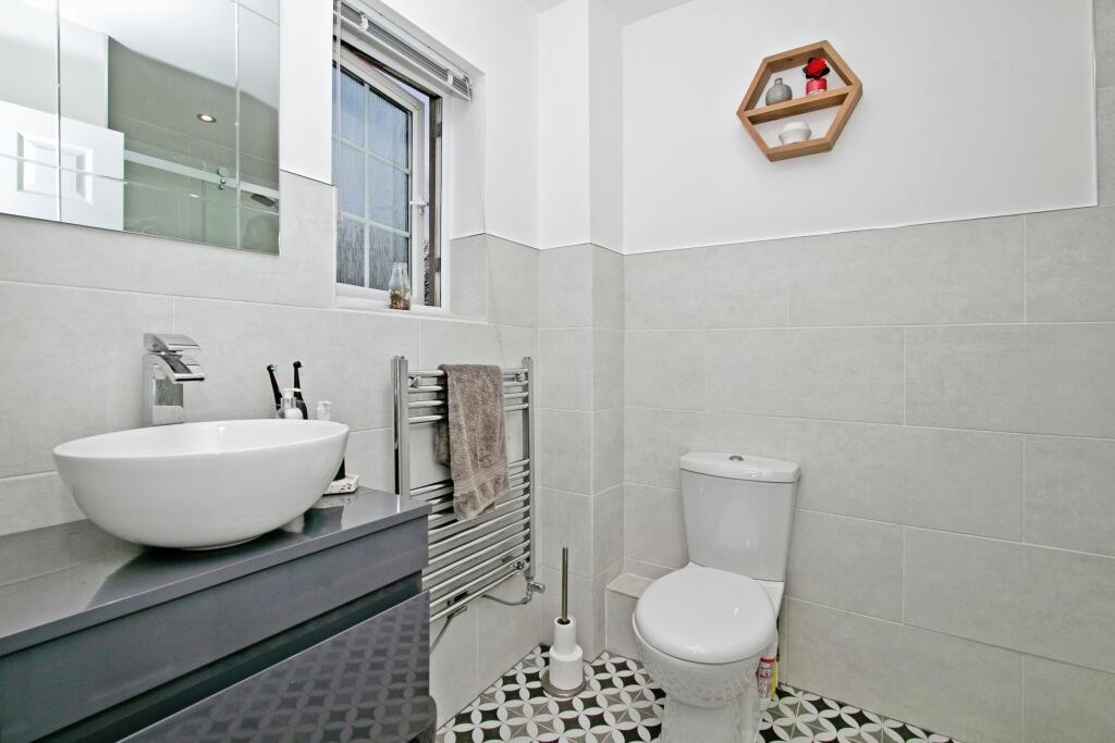 Ensuite