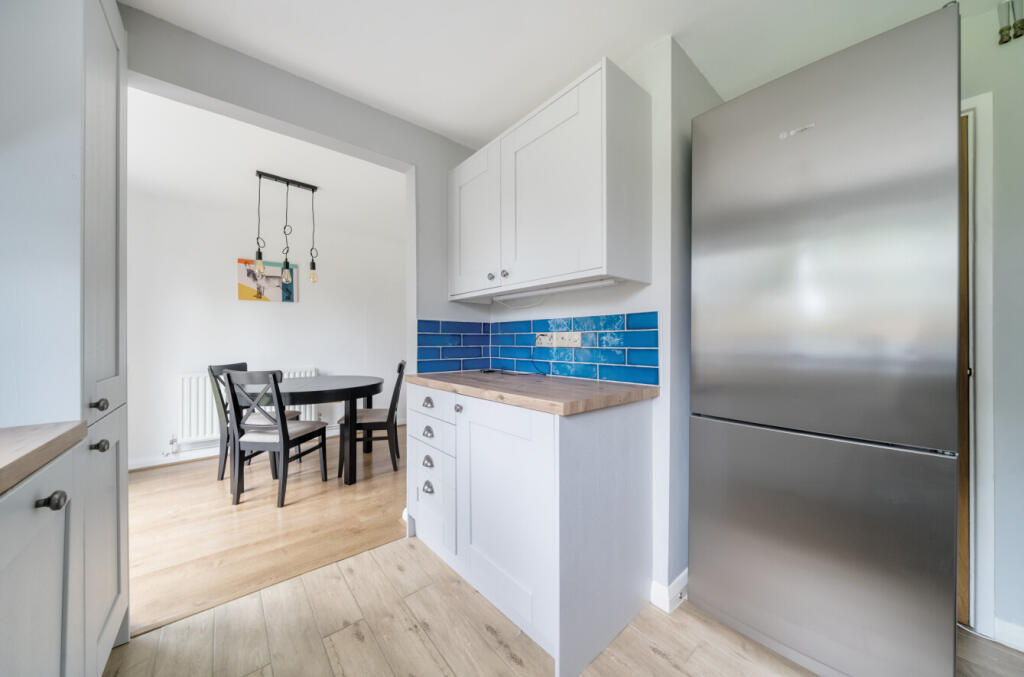 1331205-15-6888c7...