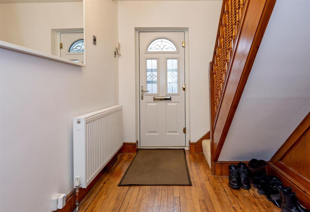 Hallway stairs 2 SAPL6143-Enhanced-NR.jpg