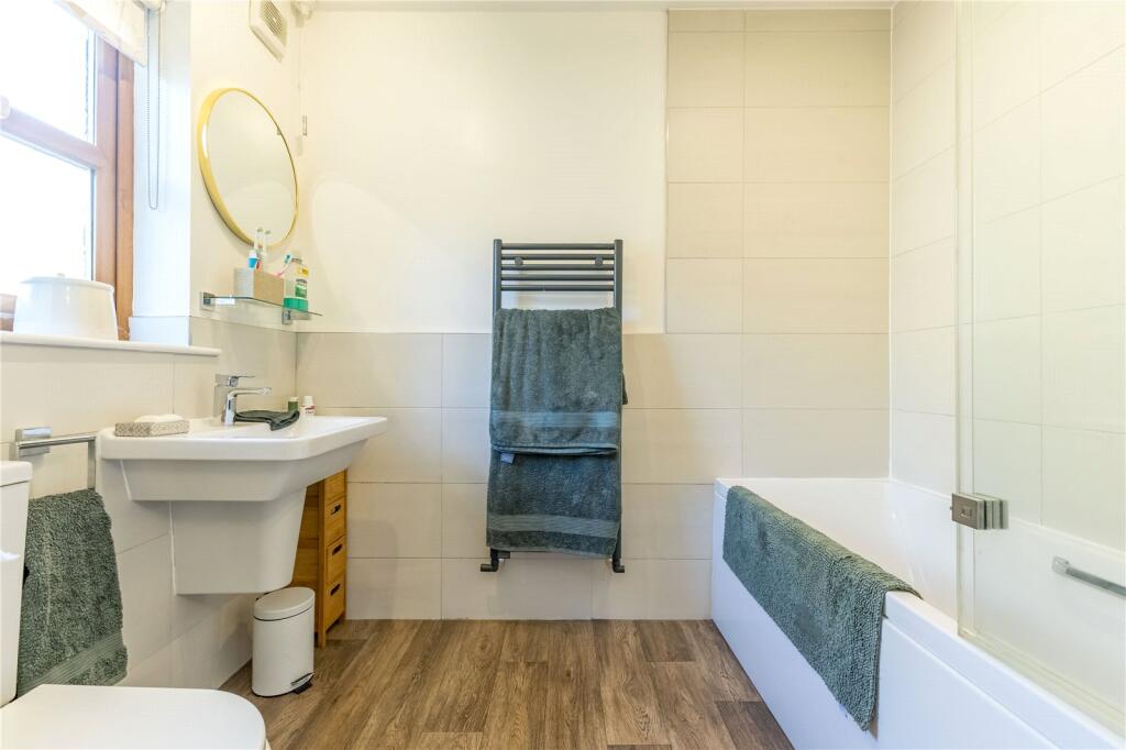 En Suite Bathroom