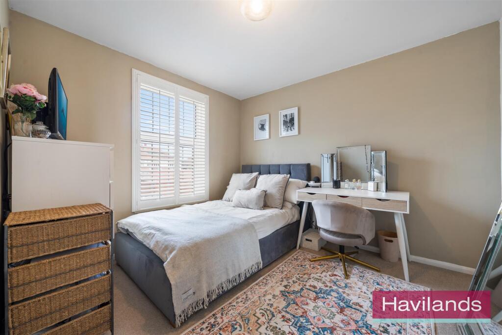 Blenheim Close-7.jpg