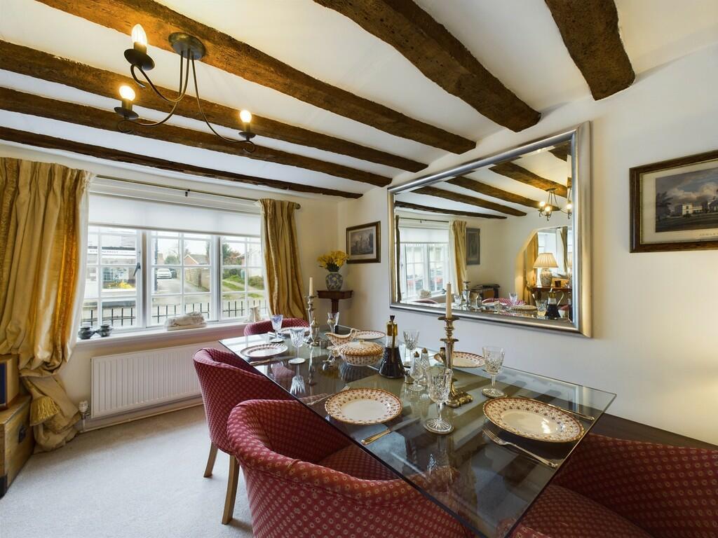 Dining Area Angle...