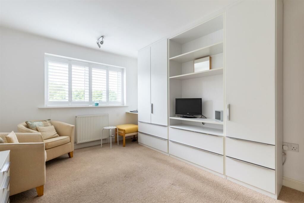 16CastleCourt-17.jpg