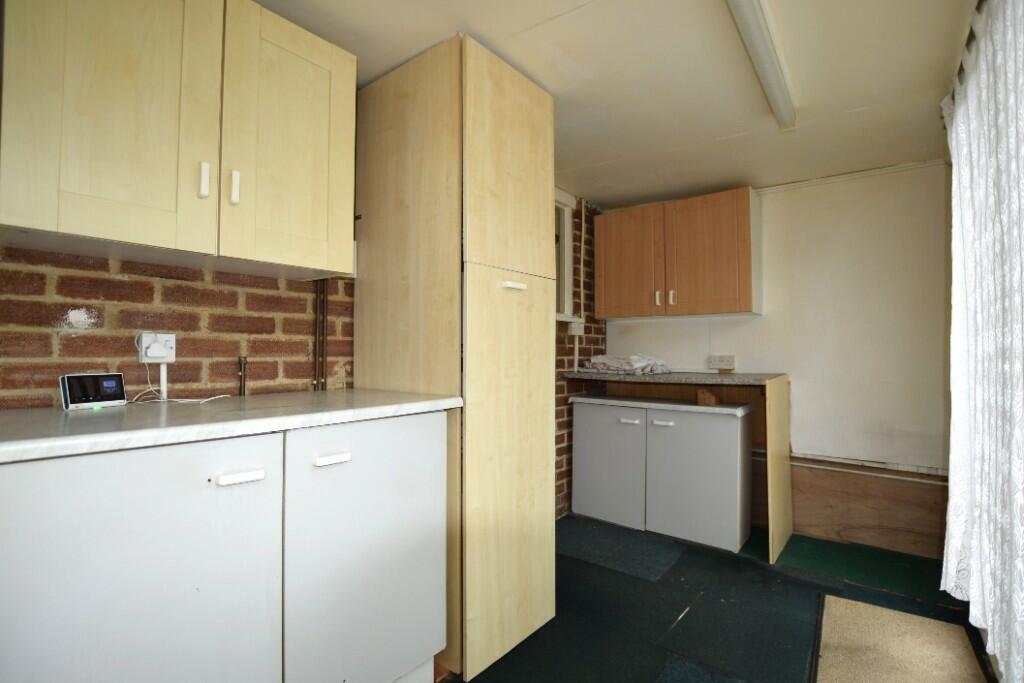 Utility Room (2)