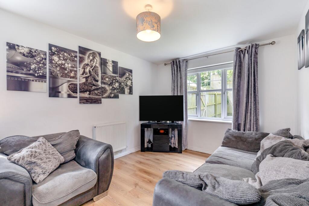 Kitchen/dining/living room