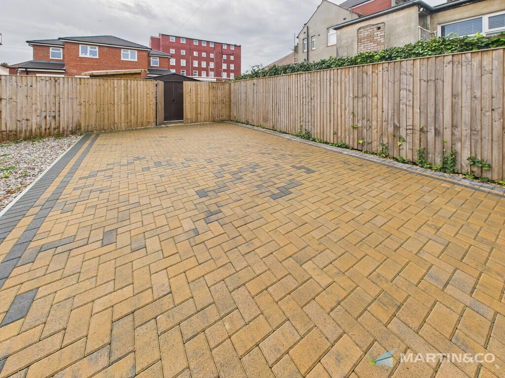 CAM02318G0-PR0553...