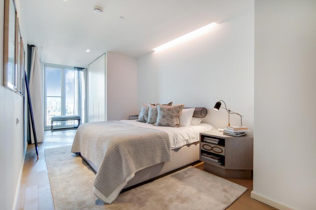 3_Master Bedroom-0