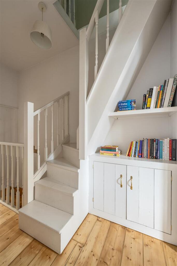 St. Winefride's Avenue, E12