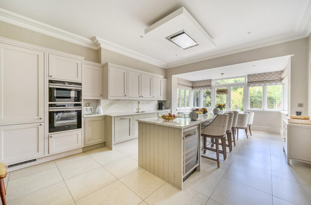 1294367-15-684b58...