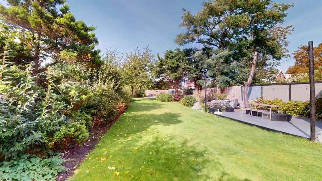 Hampton Road Rear Garden