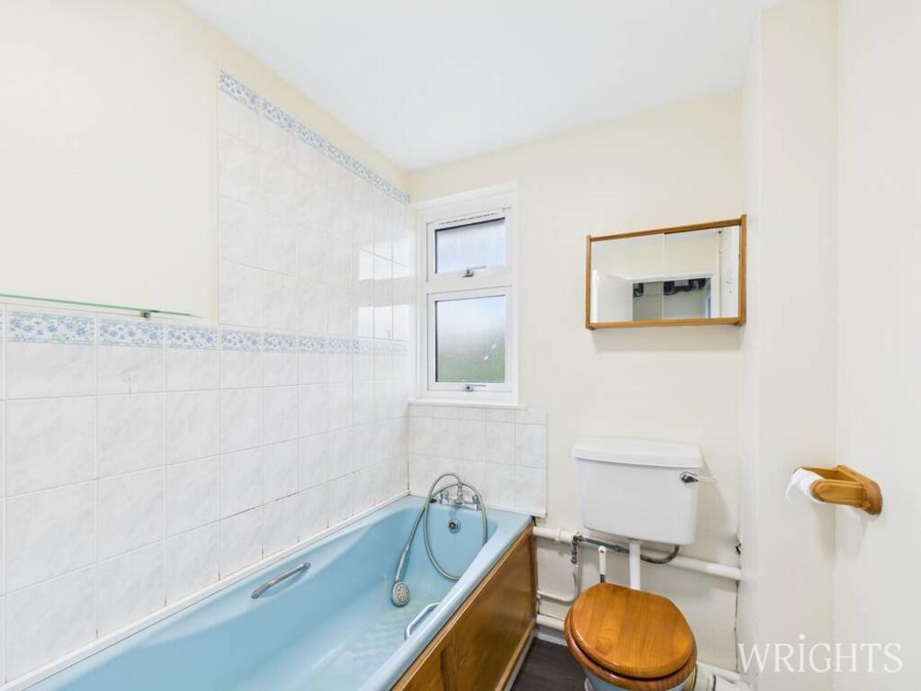 CAM02678G0-PR0251...