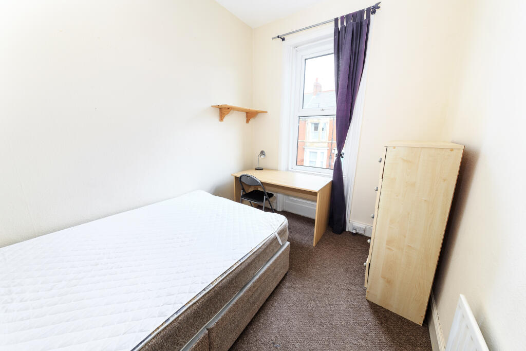 34 oakland rd080.jpg