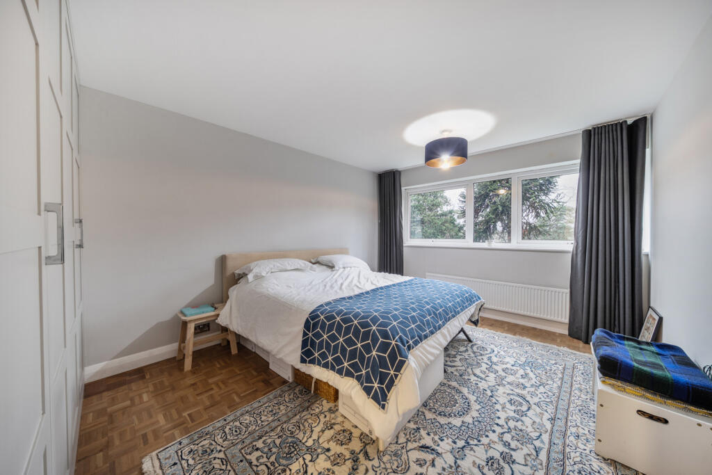 1393142-6-6943d71...