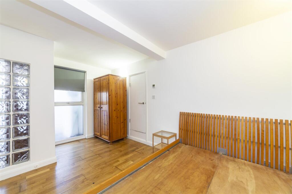 ZI6lpDwf1iKFJpn1Ml32w0f7dyw