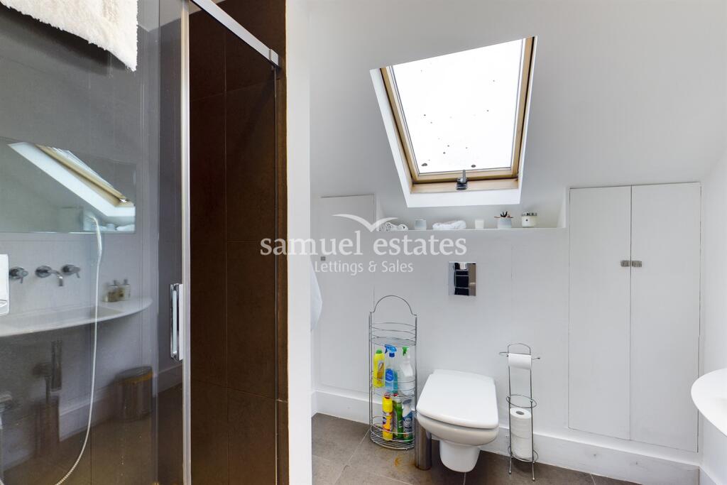 En-suite Bathroom