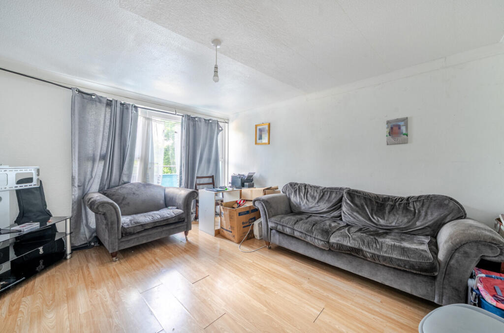 1295351-27-682b23...