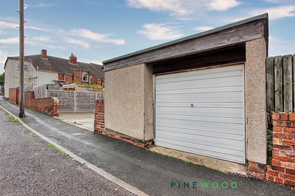 SINGLE DETACHED GARAGE