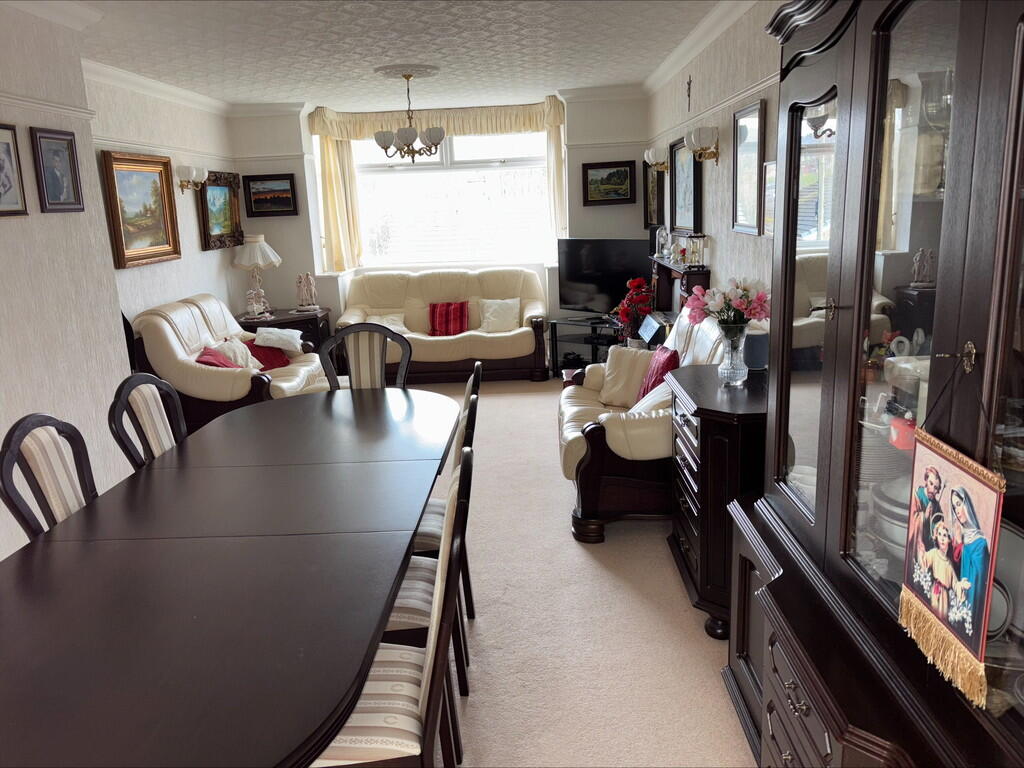 dining lounge 2
