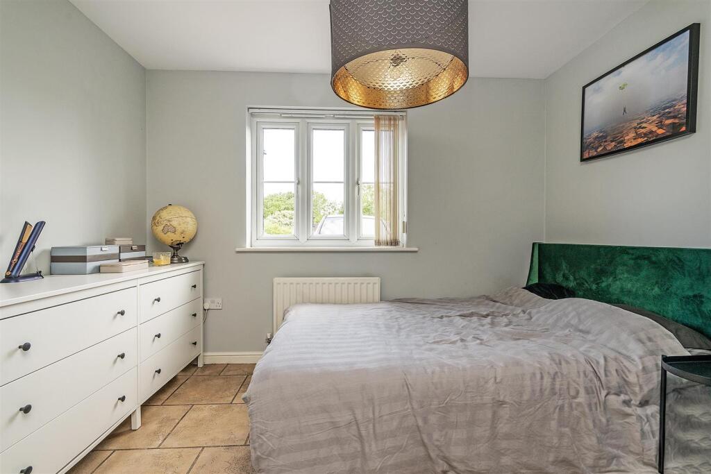 294 Wharf Lane-1_lo.jpg