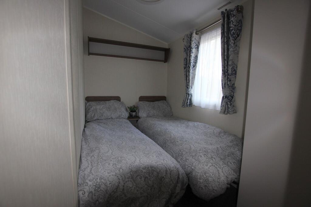 Twin Room 1